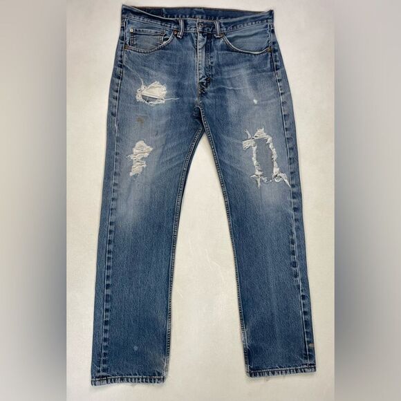 Levi’s 505 Denim Jeans Men Size 32 x 30 Blue Distressed Paint Tag Size 34 x 34 - Picture 1 of 13